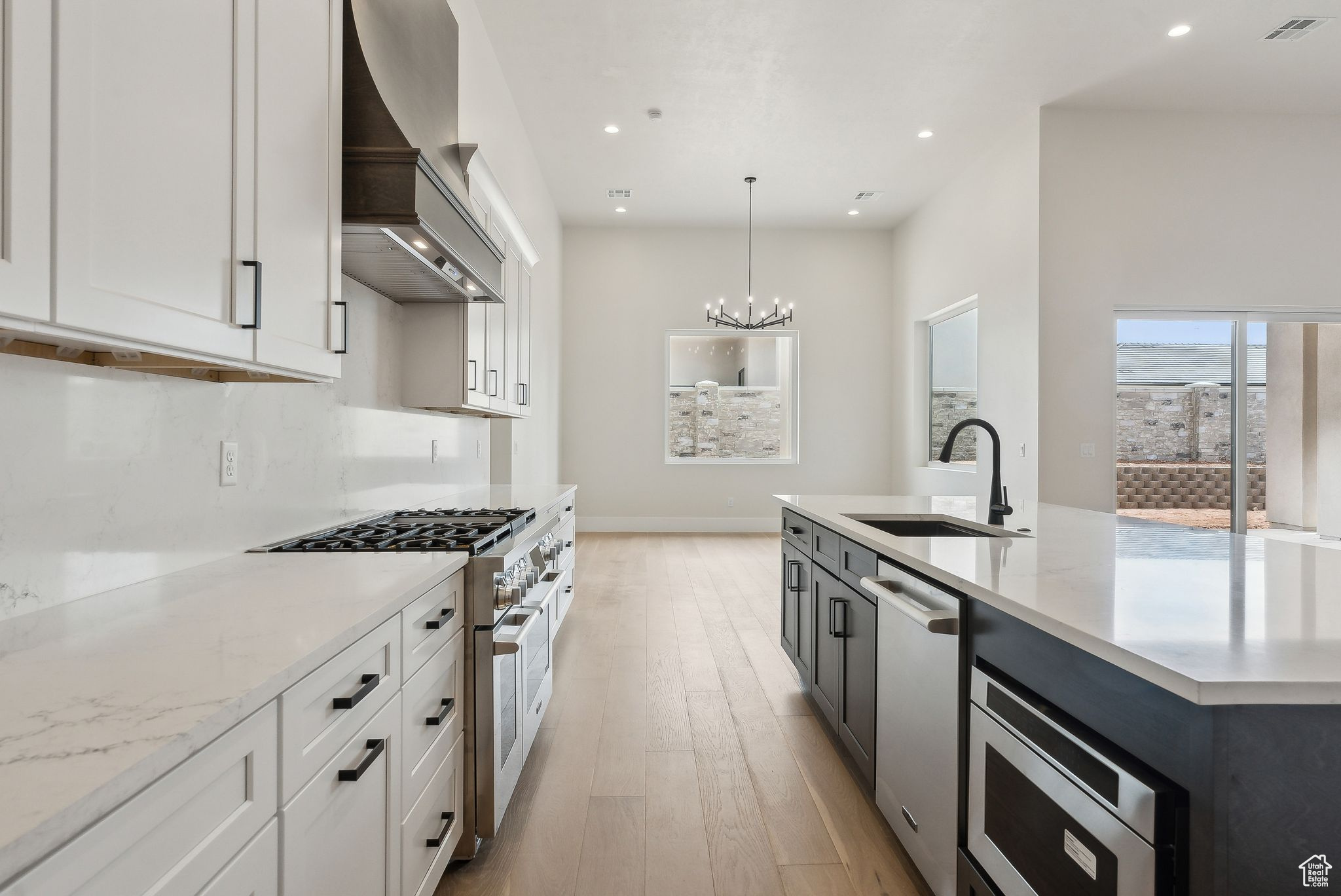 HAWKEYE POINT - Residential