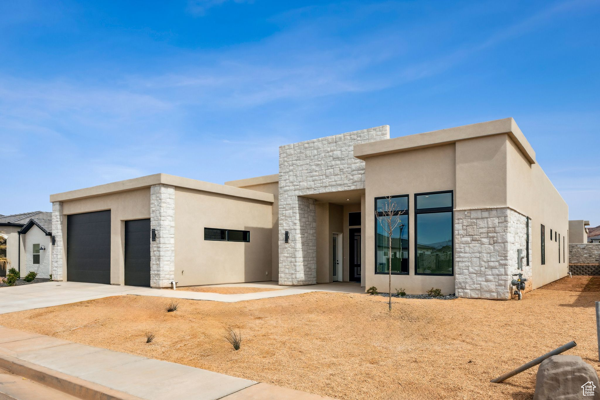 HAWKEYE POINT - Residential