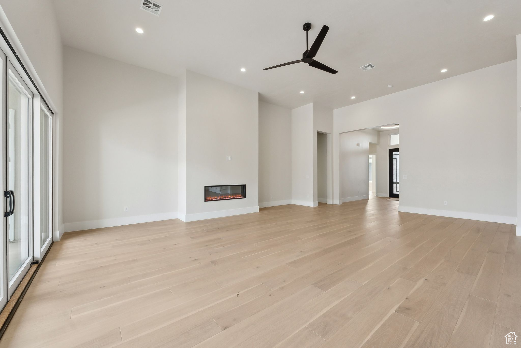 HAWKEYE POINT - Residential