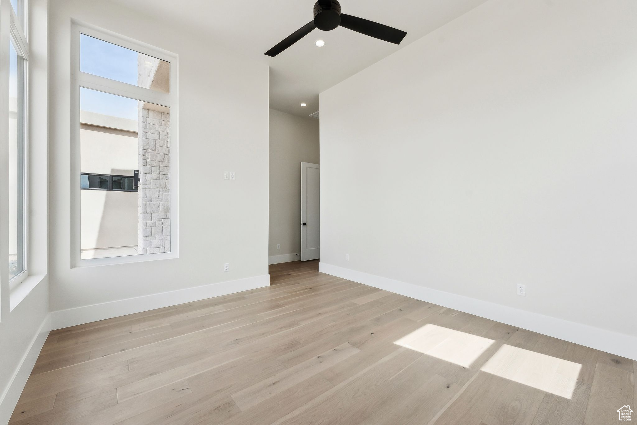 HAWKEYE POINT - Residential