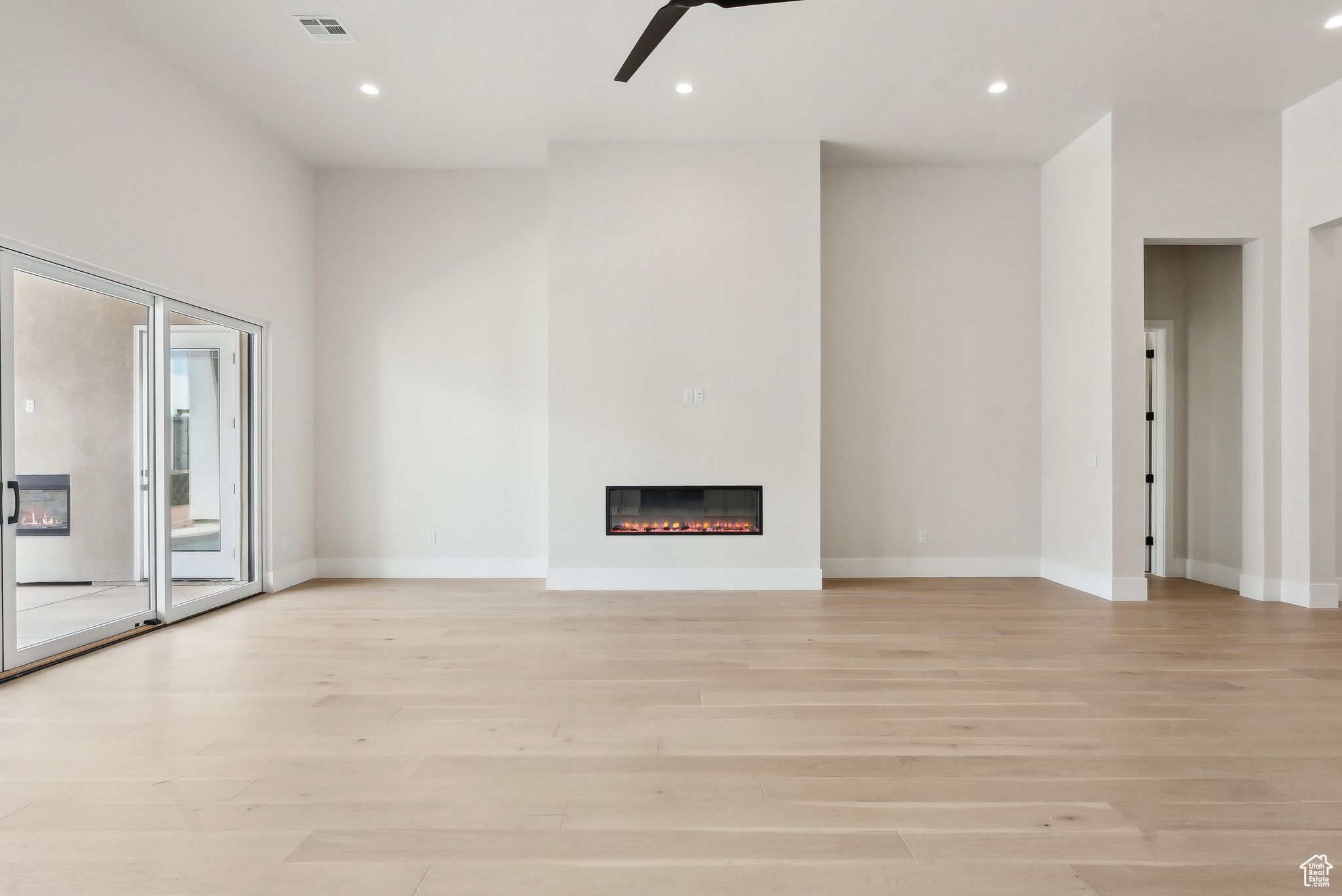 HAWKEYE POINT - Residential