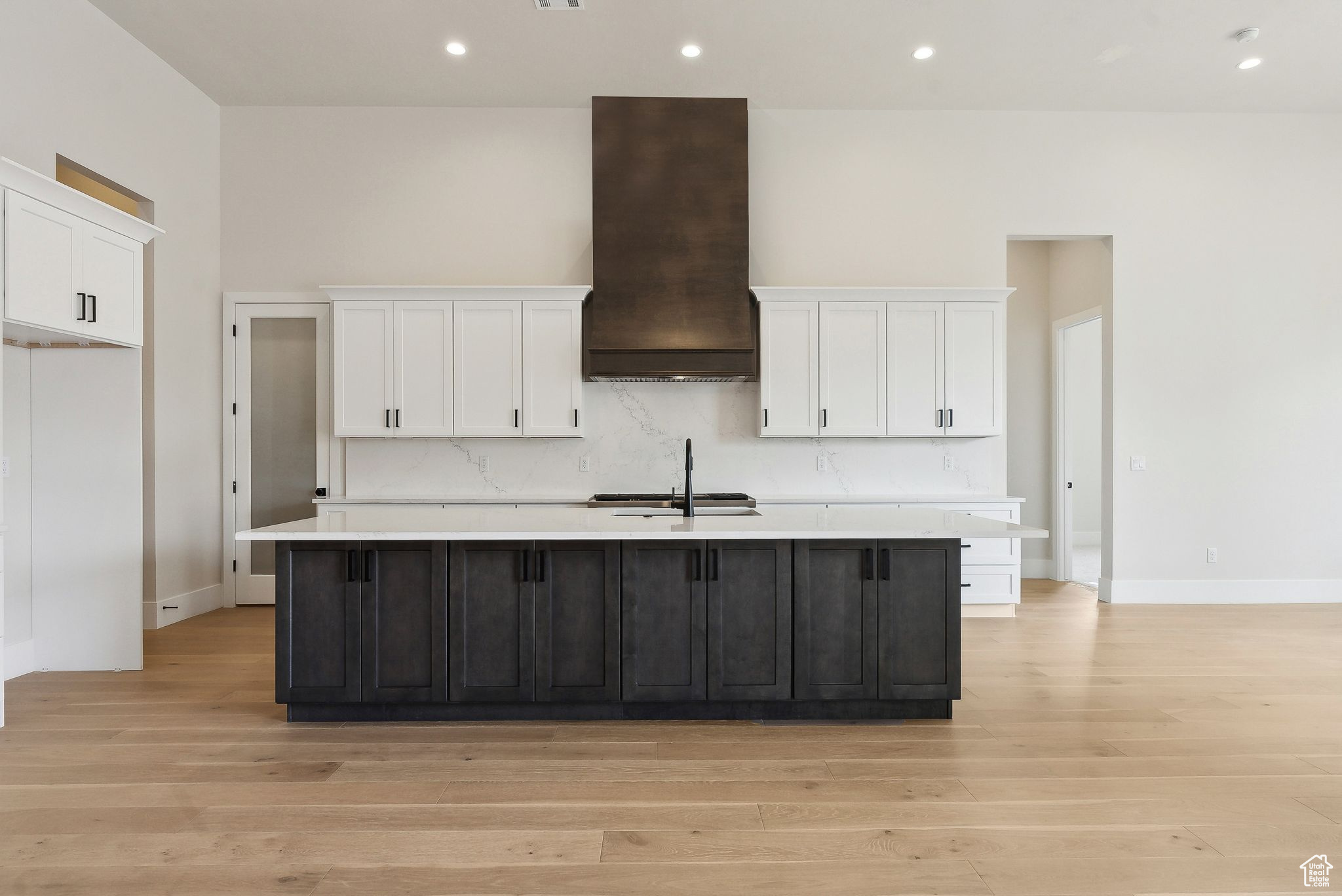 HAWKEYE POINT - Residential