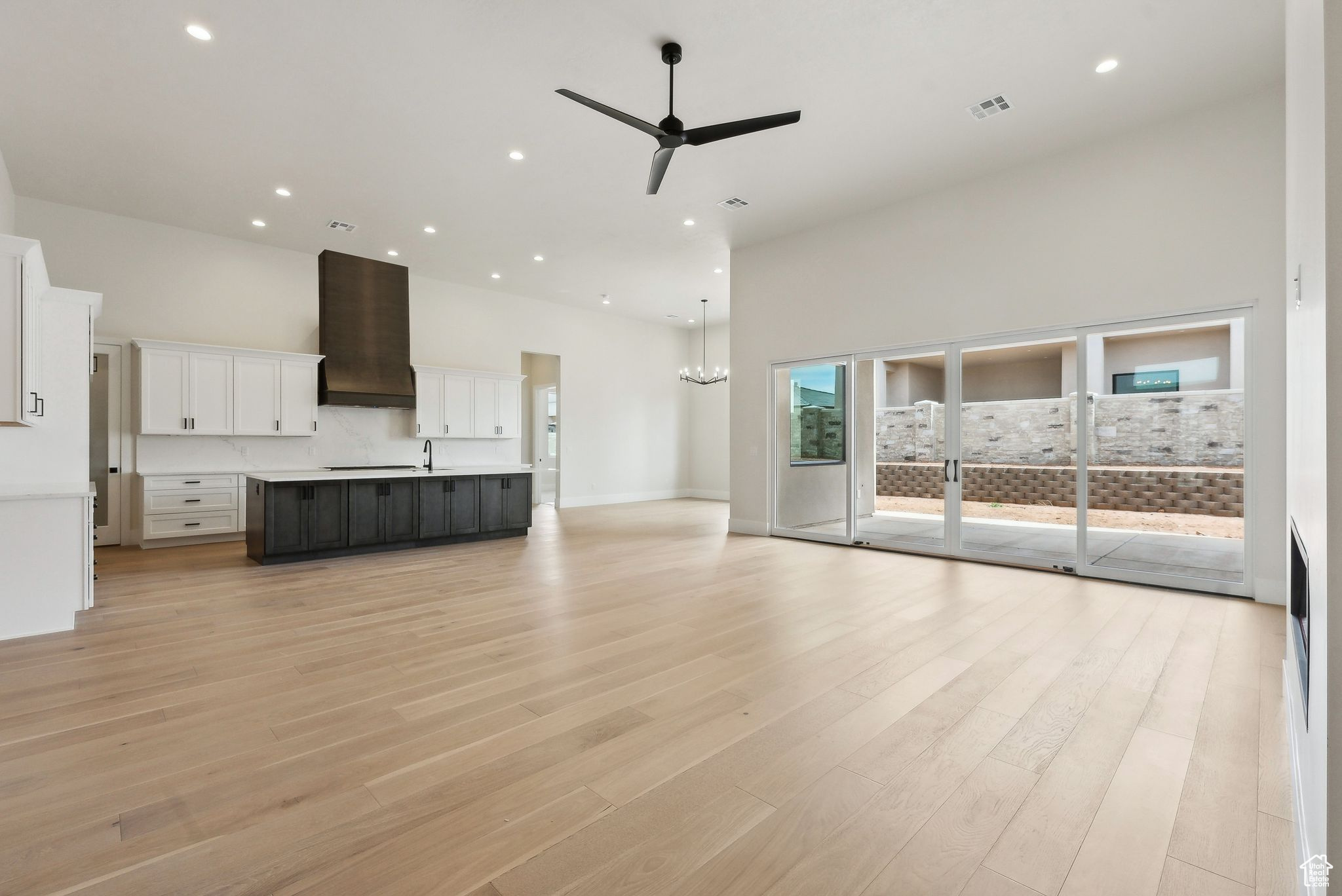 HAWKEYE POINT - Residential