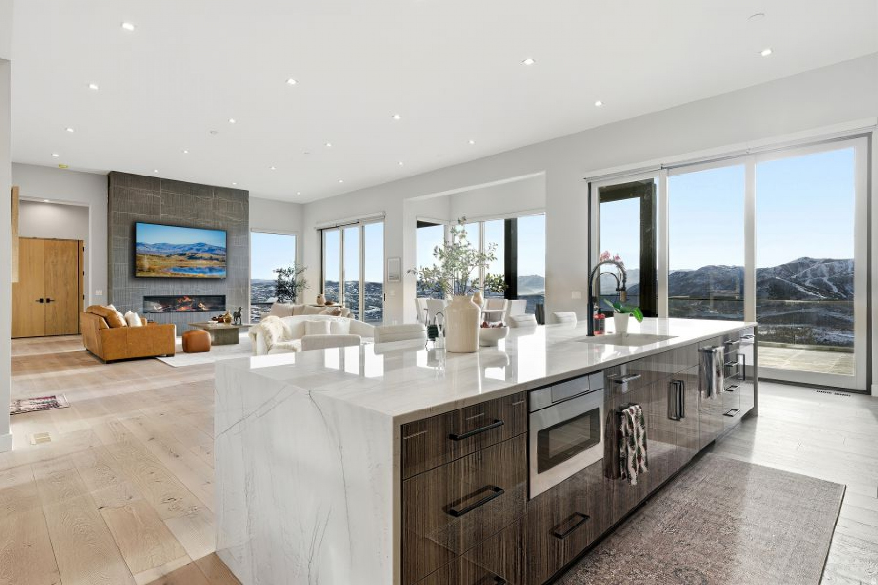 GOLDEN EAGLE - Residential