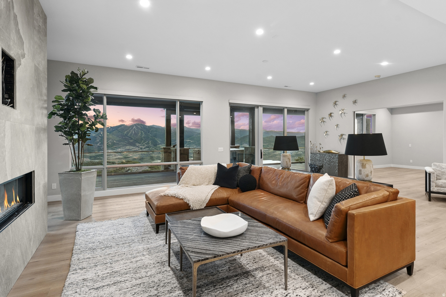 GOLDEN EAGLE - Residential