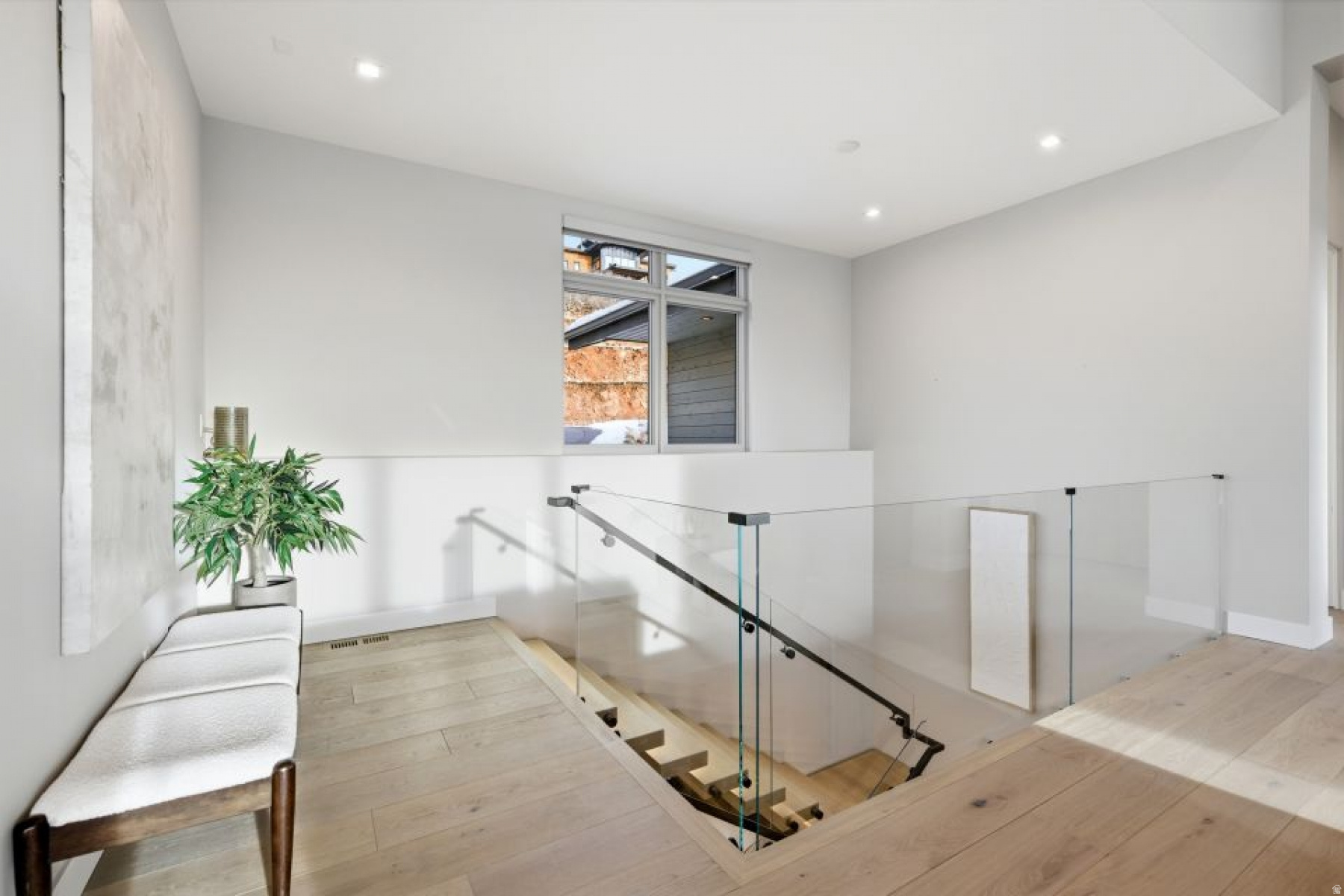 GOLDEN EAGLE - Residential