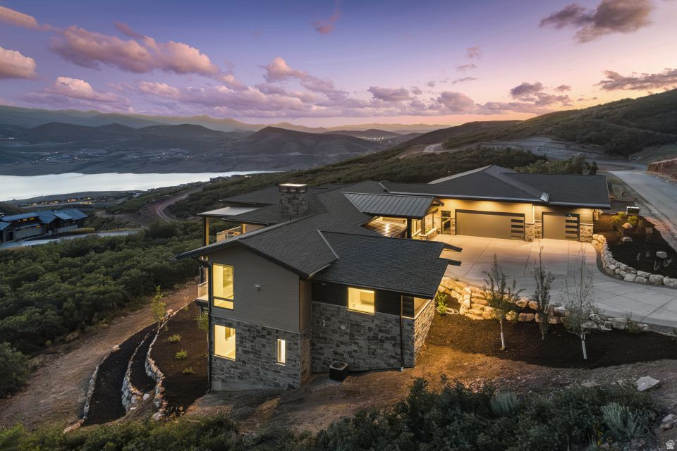 GOLDEN EAGLE - Residential