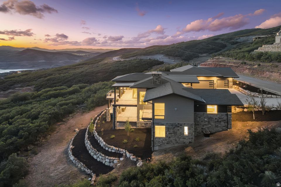 GOLDEN EAGLE - Residential