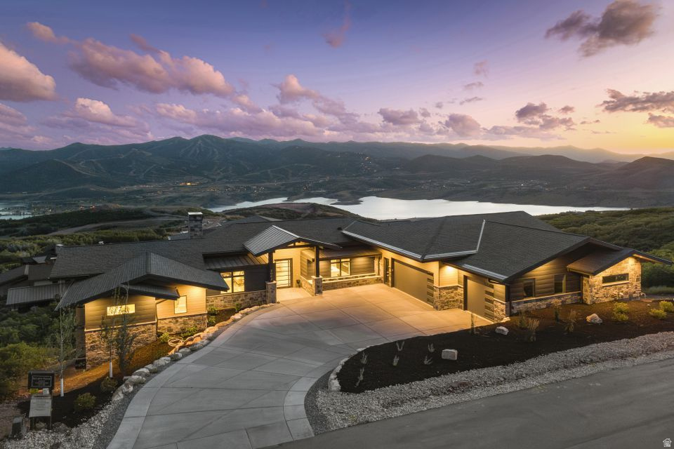 GOLDEN EAGLE - Residential
