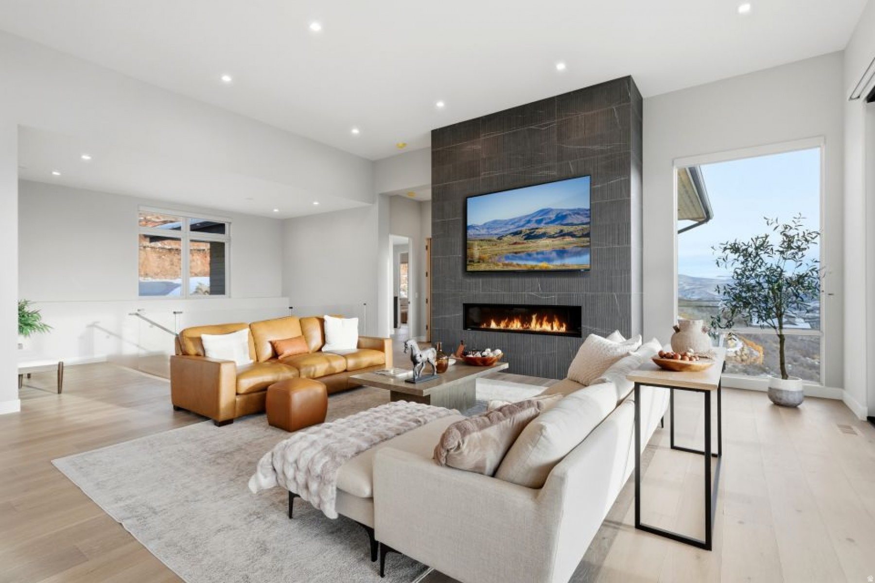 GOLDEN EAGLE - Residential