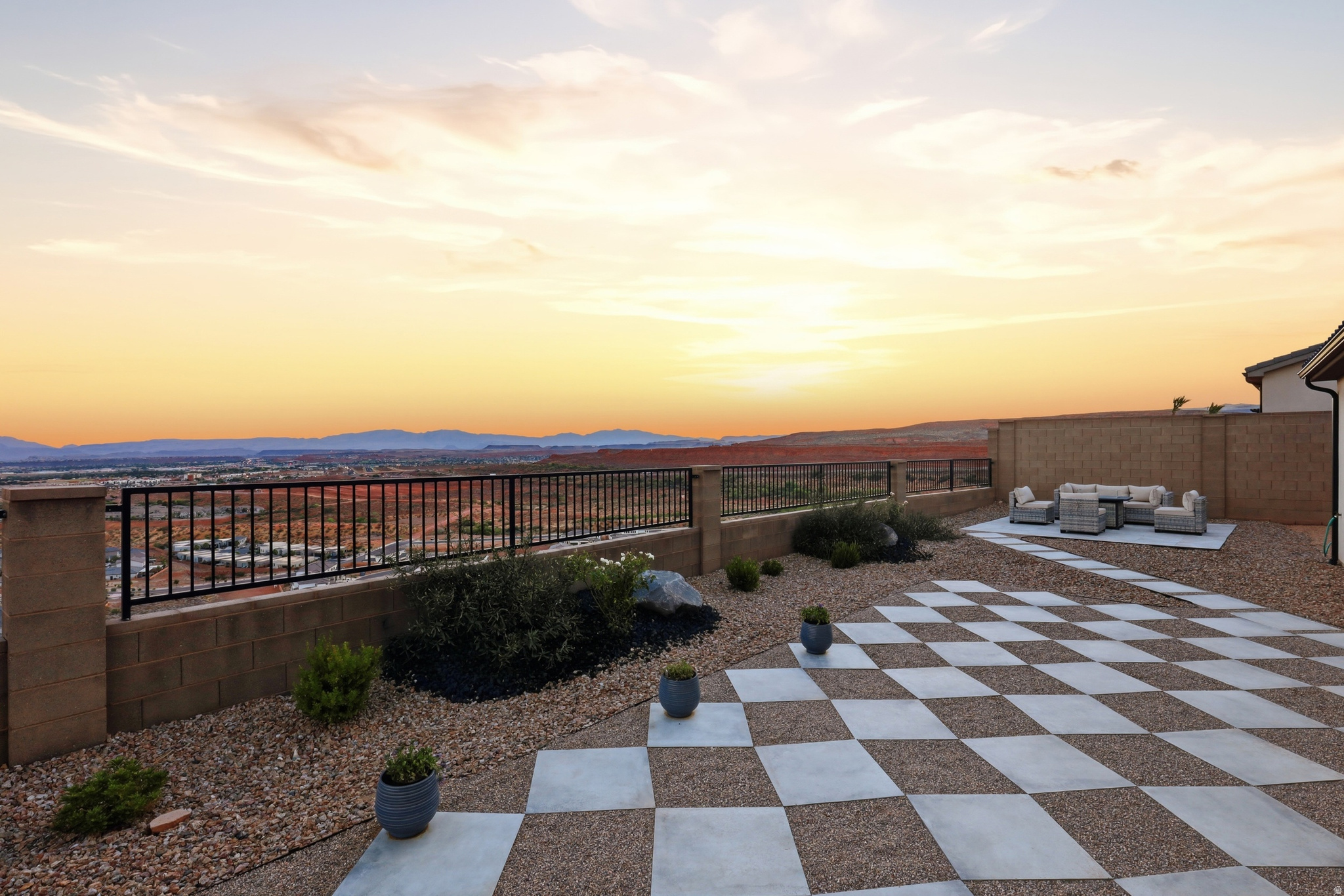 SOLIS AT CORAL CANYON 2A - Residential