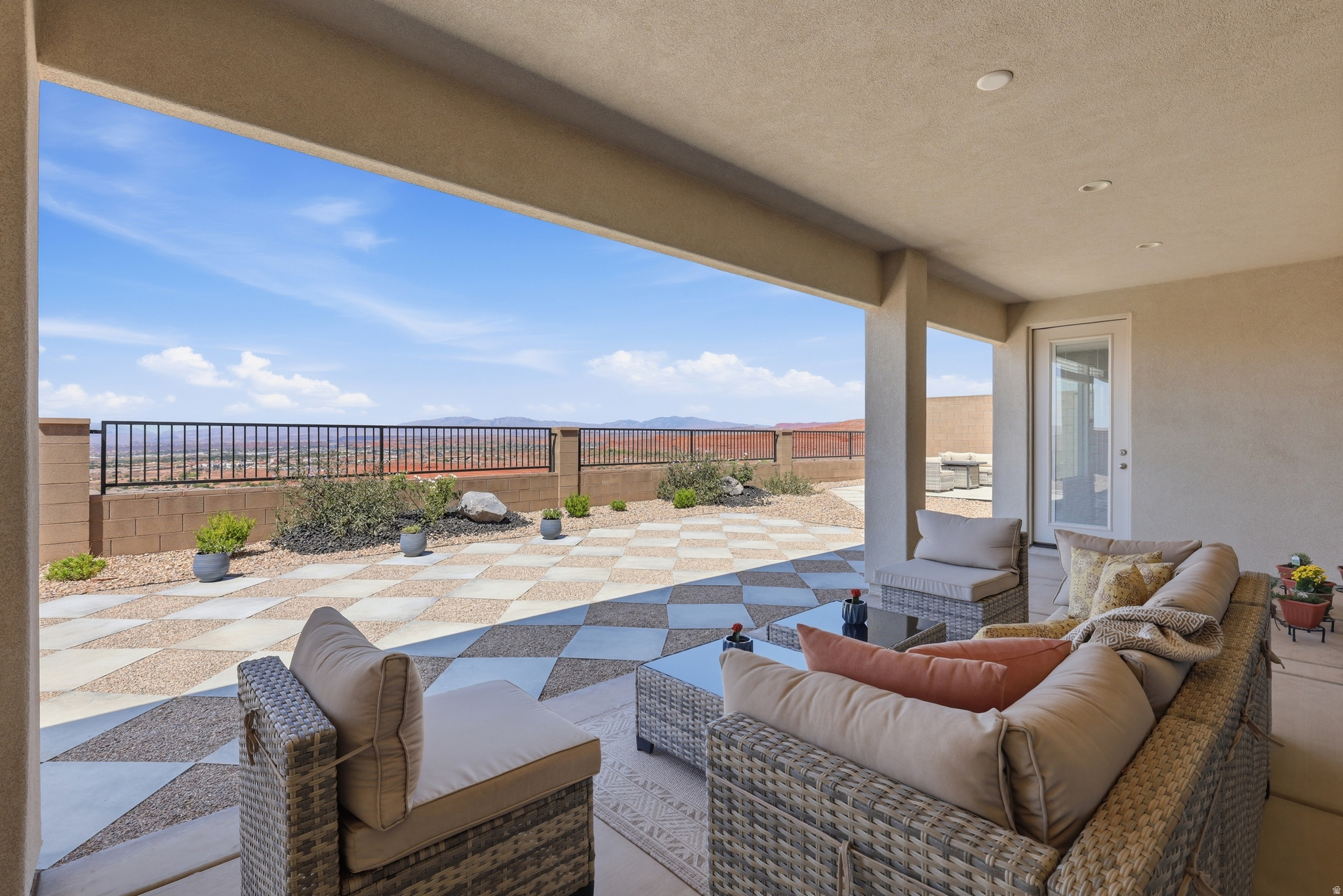 SOLIS AT CORAL CANYON 2A - Residential