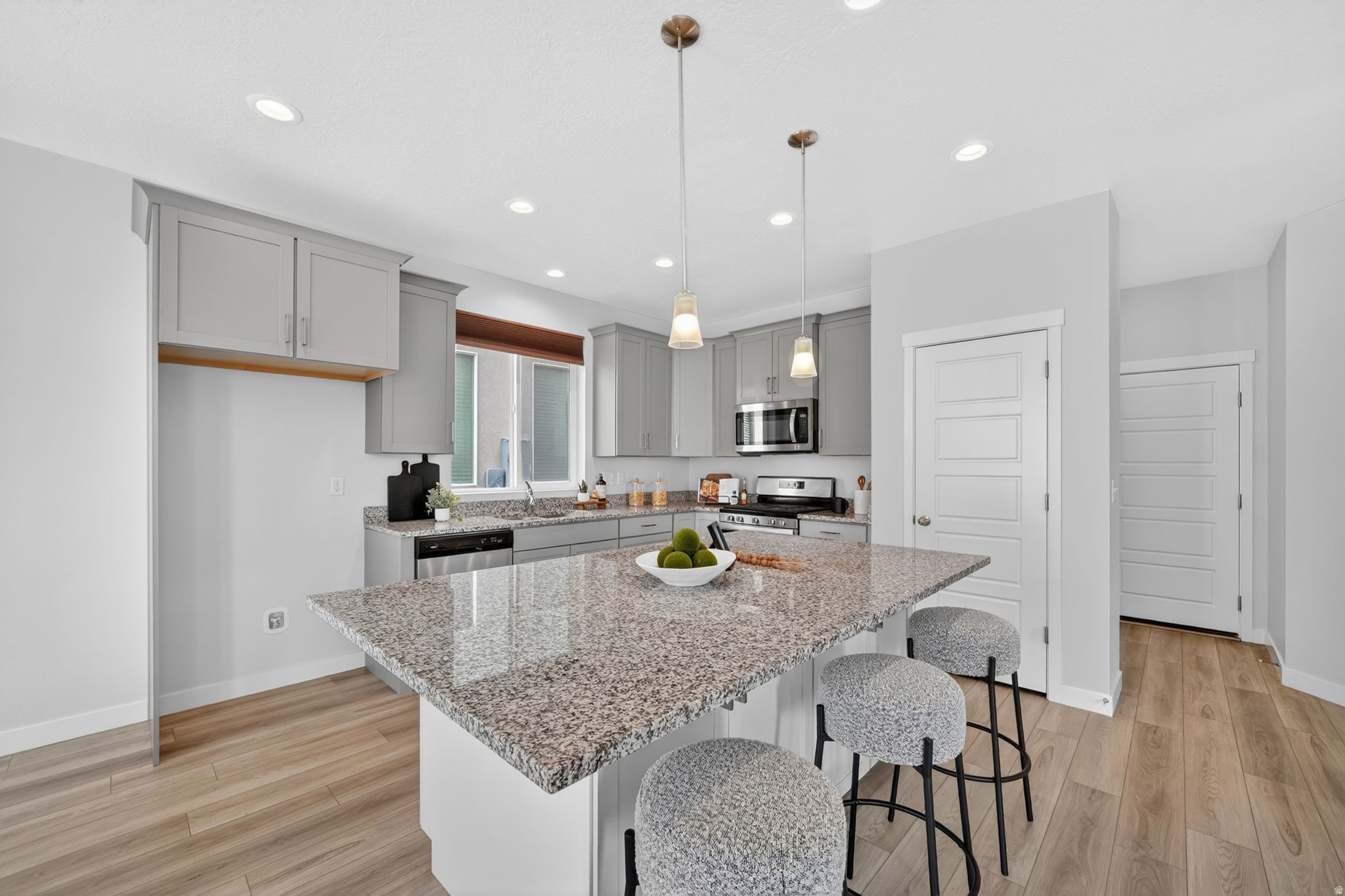 PORTERS CROSSING - Residential