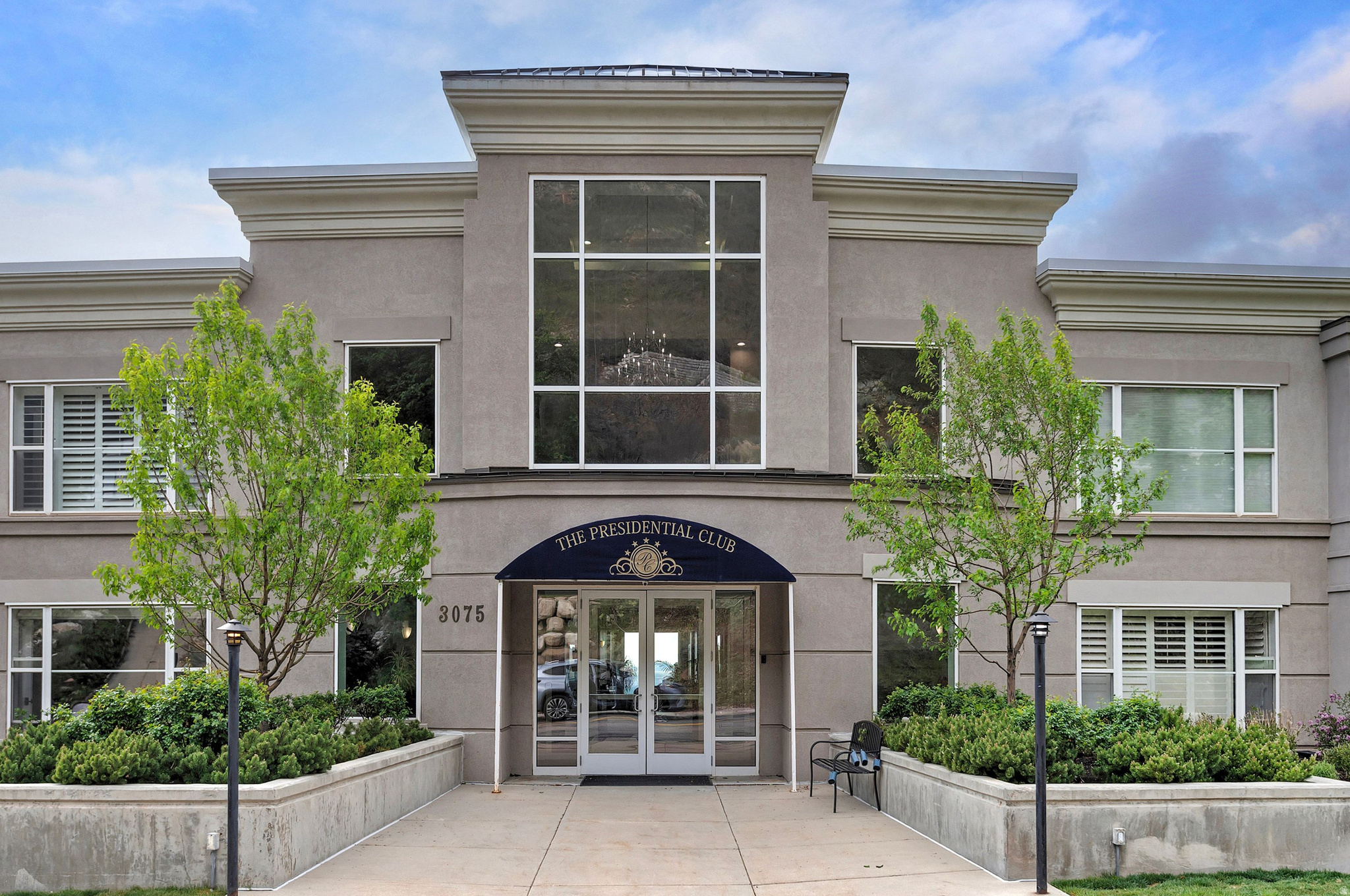 PRESIDENTIAL CLUB - Residential