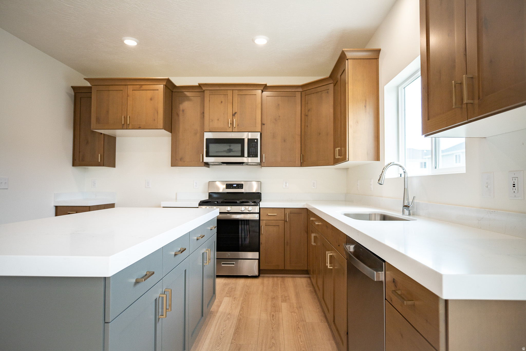ARROWHEAD SPRINGS - Residential