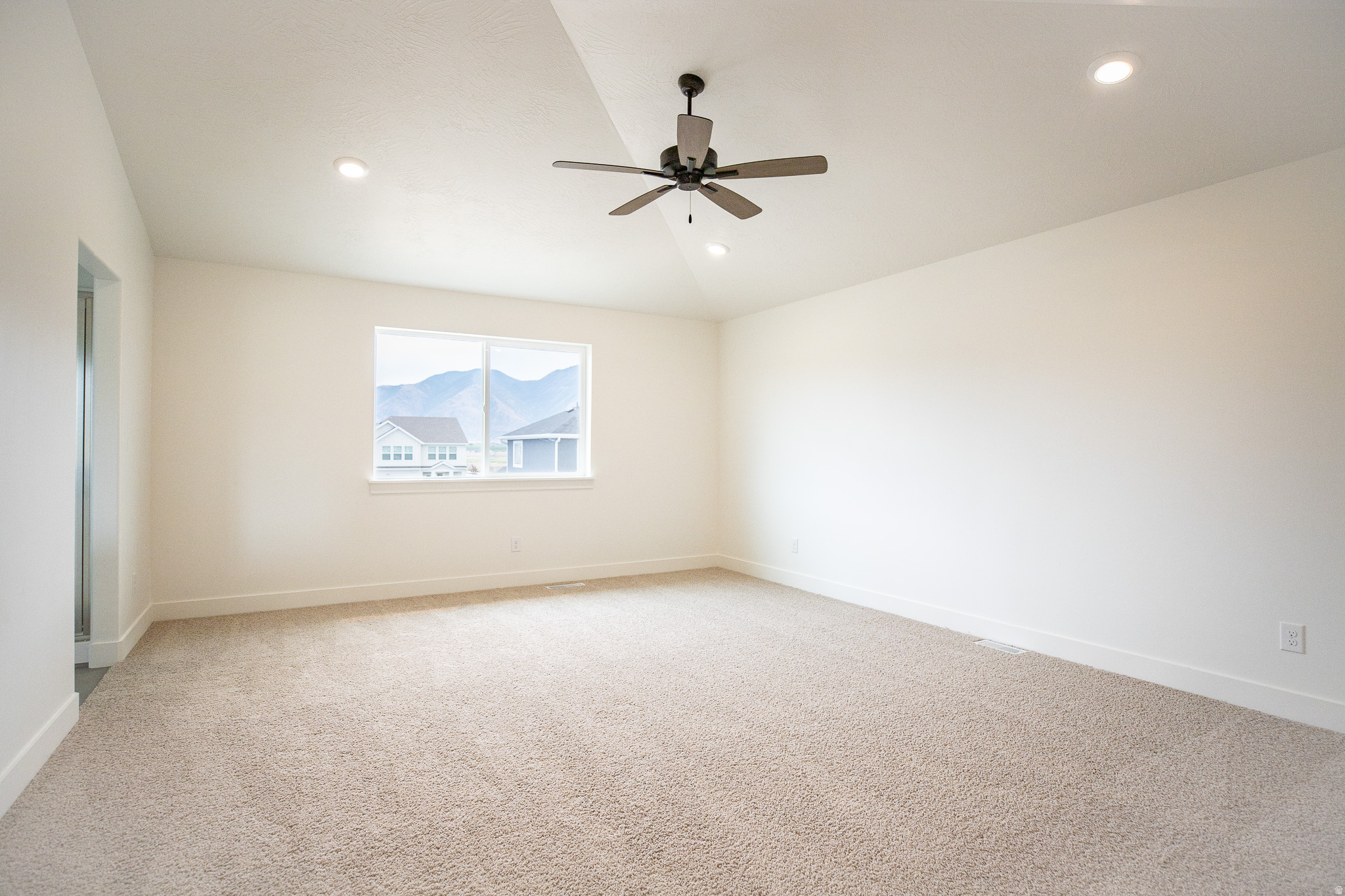 ARROWHEAD SPRINGS - Residential