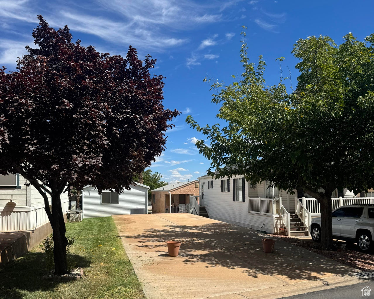 CANYON BREEZE RV RESORT - Land