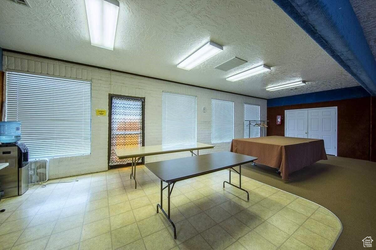 CANYON BREEZE RV RESORT - Land