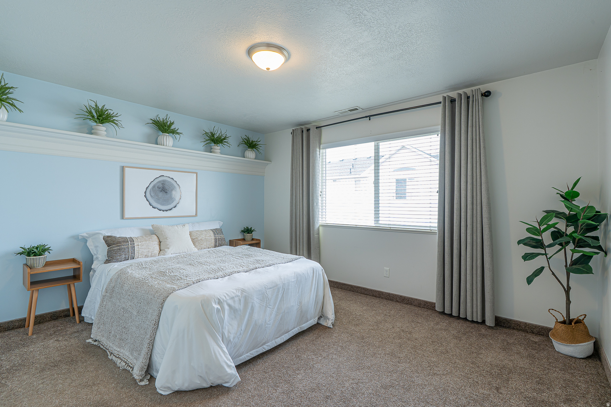 HYDE PARK RETIREMENT - Residential