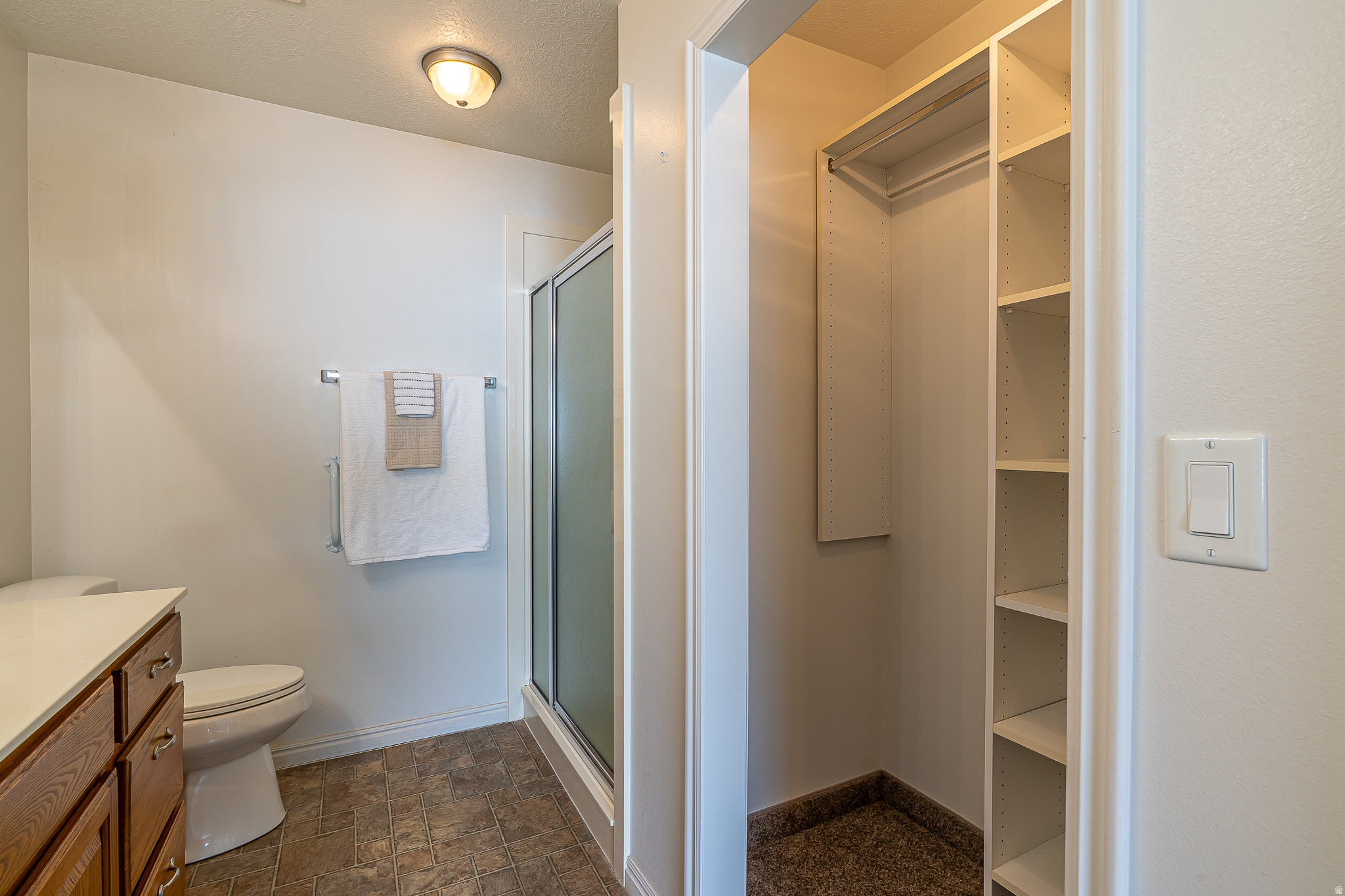 HYDE PARK RETIREMENT - Residential