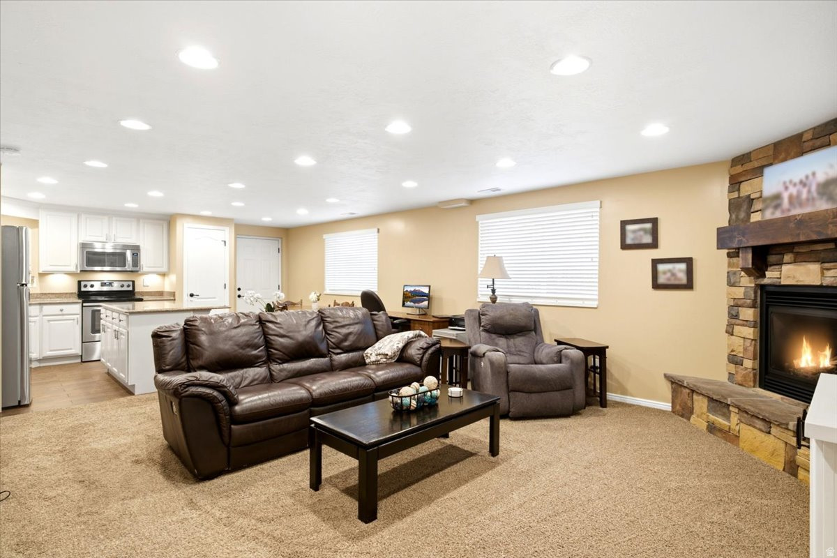 HUNTERS CREEK - Residential