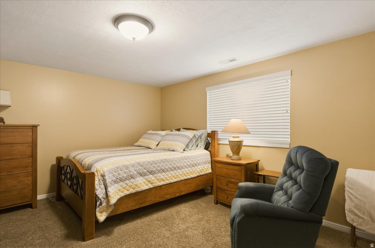 HUNTERS CREEK - Residential