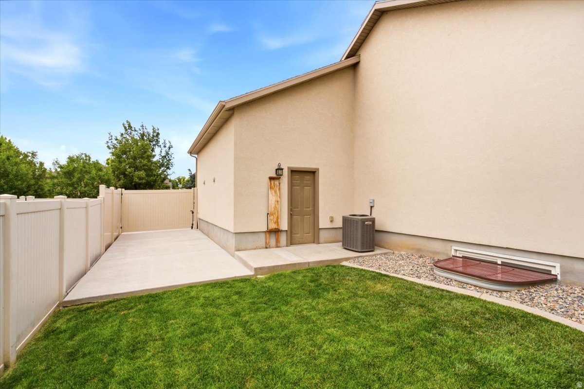 HUNTERS CREEK - Residential