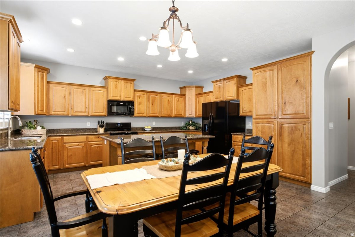 HUNTERS CREEK - Residential