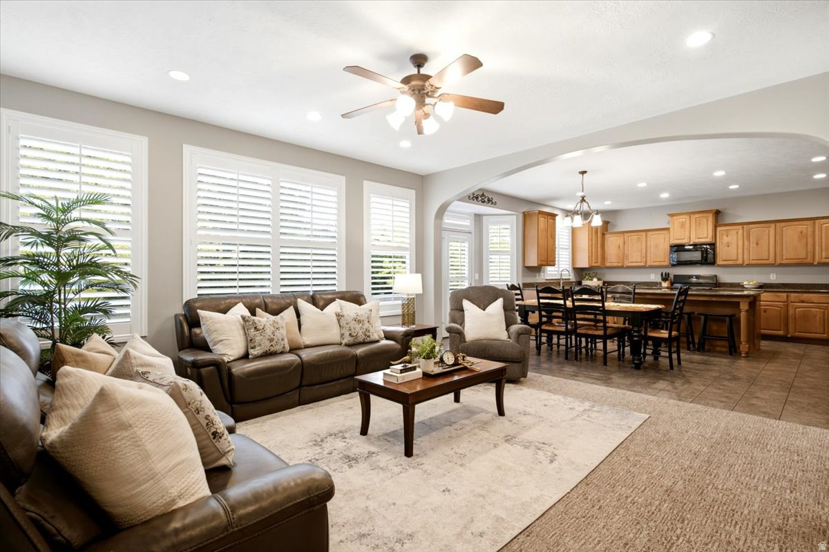 HUNTERS CREEK - Residential