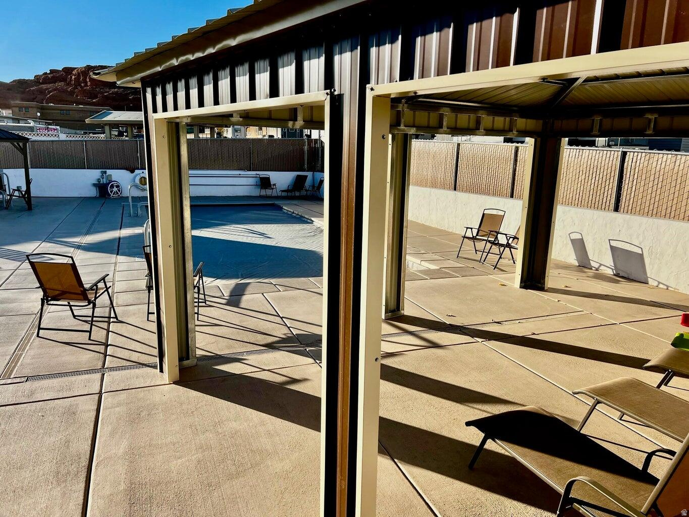 CANYON BREEZE RV RESORT - Land