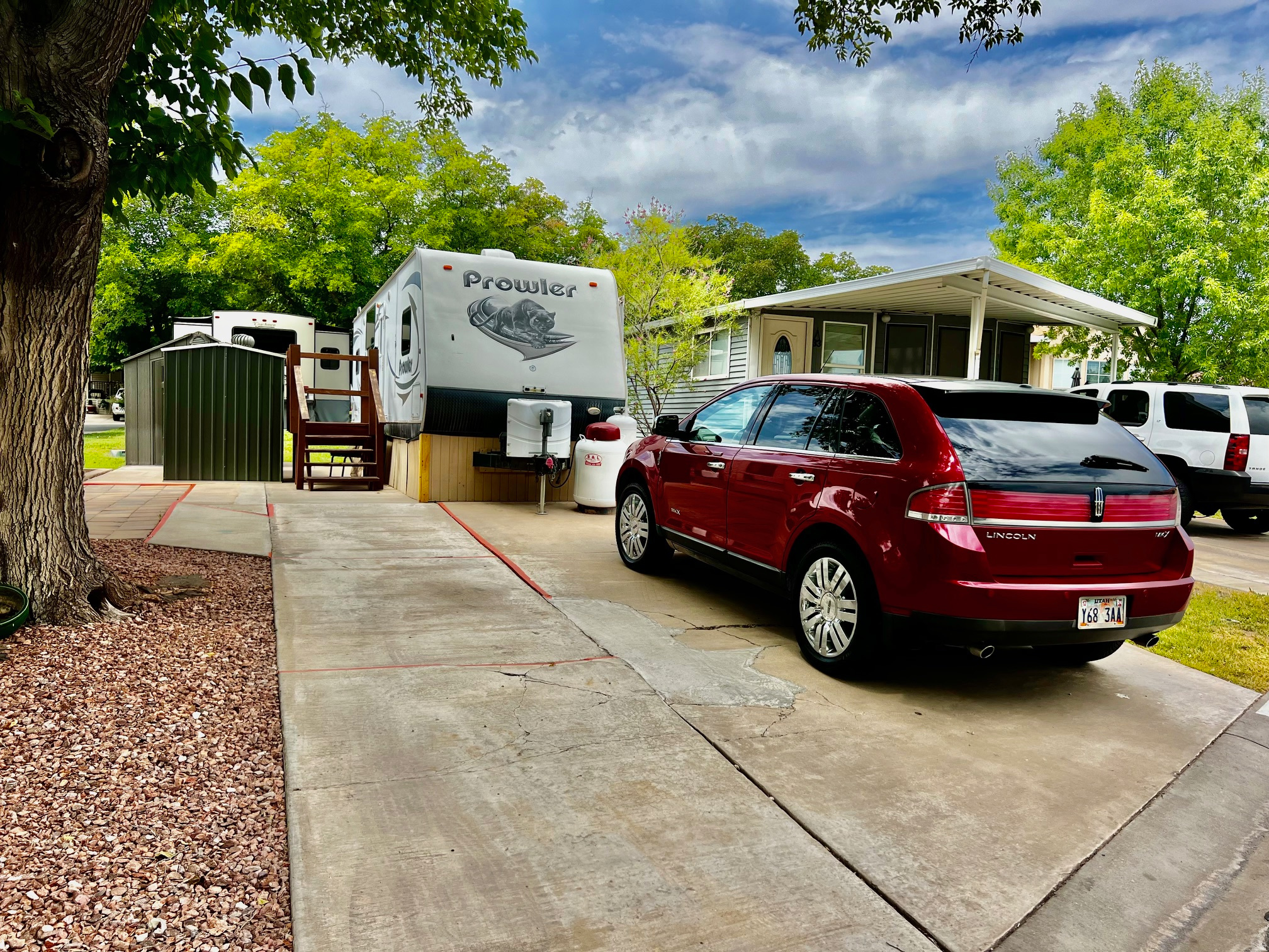 CANYON BREEZE RV RESORT - Land