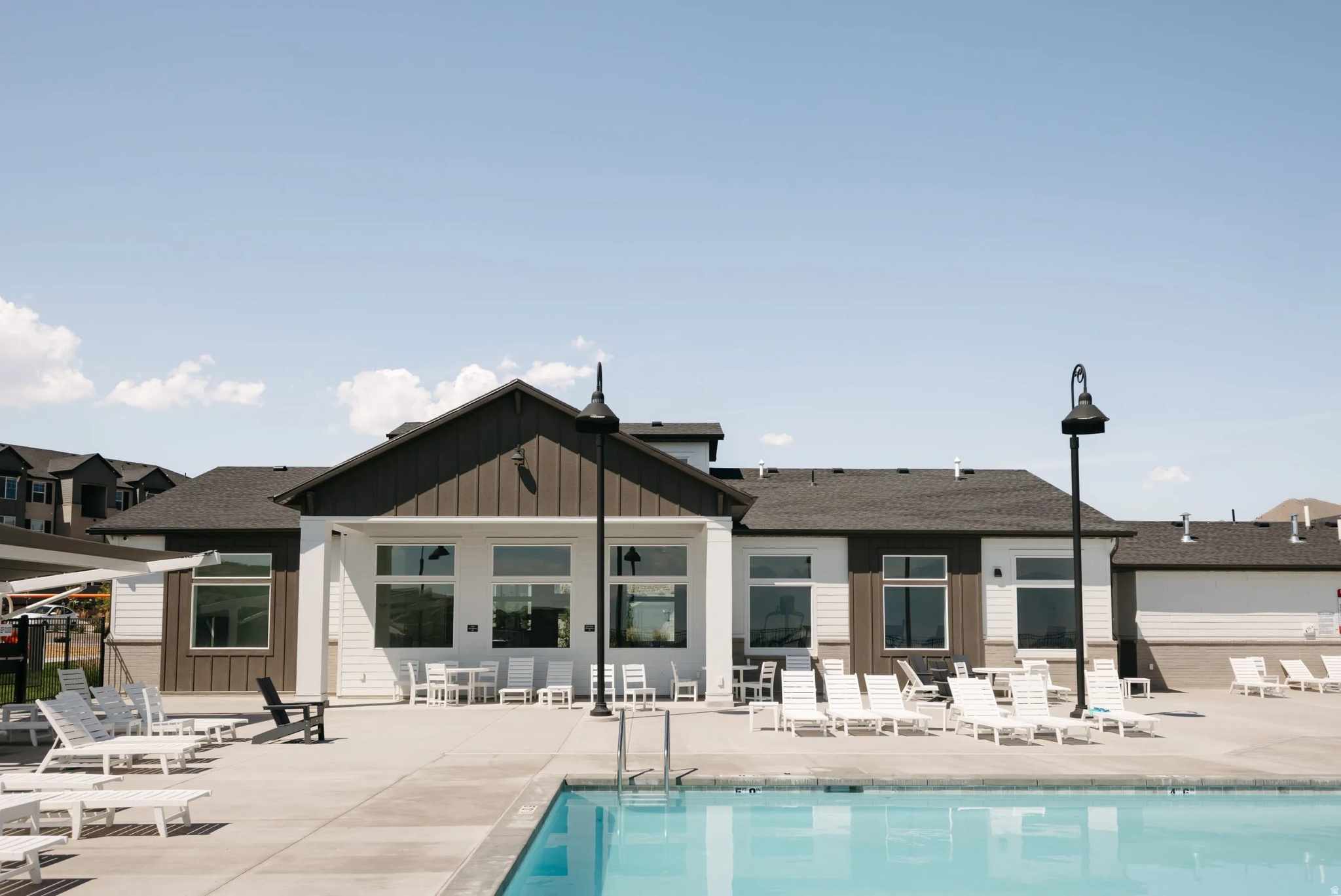 RIDGE - Residential