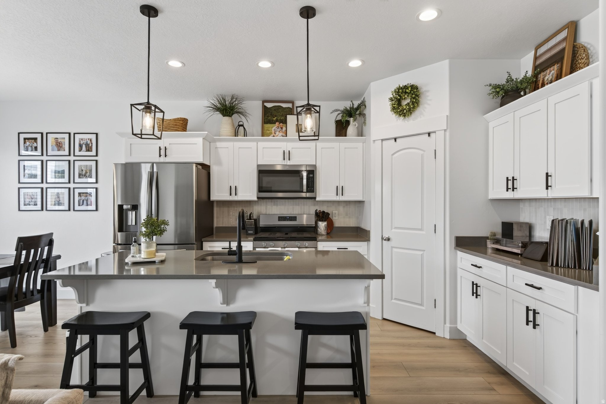 RIDGE - Residential
