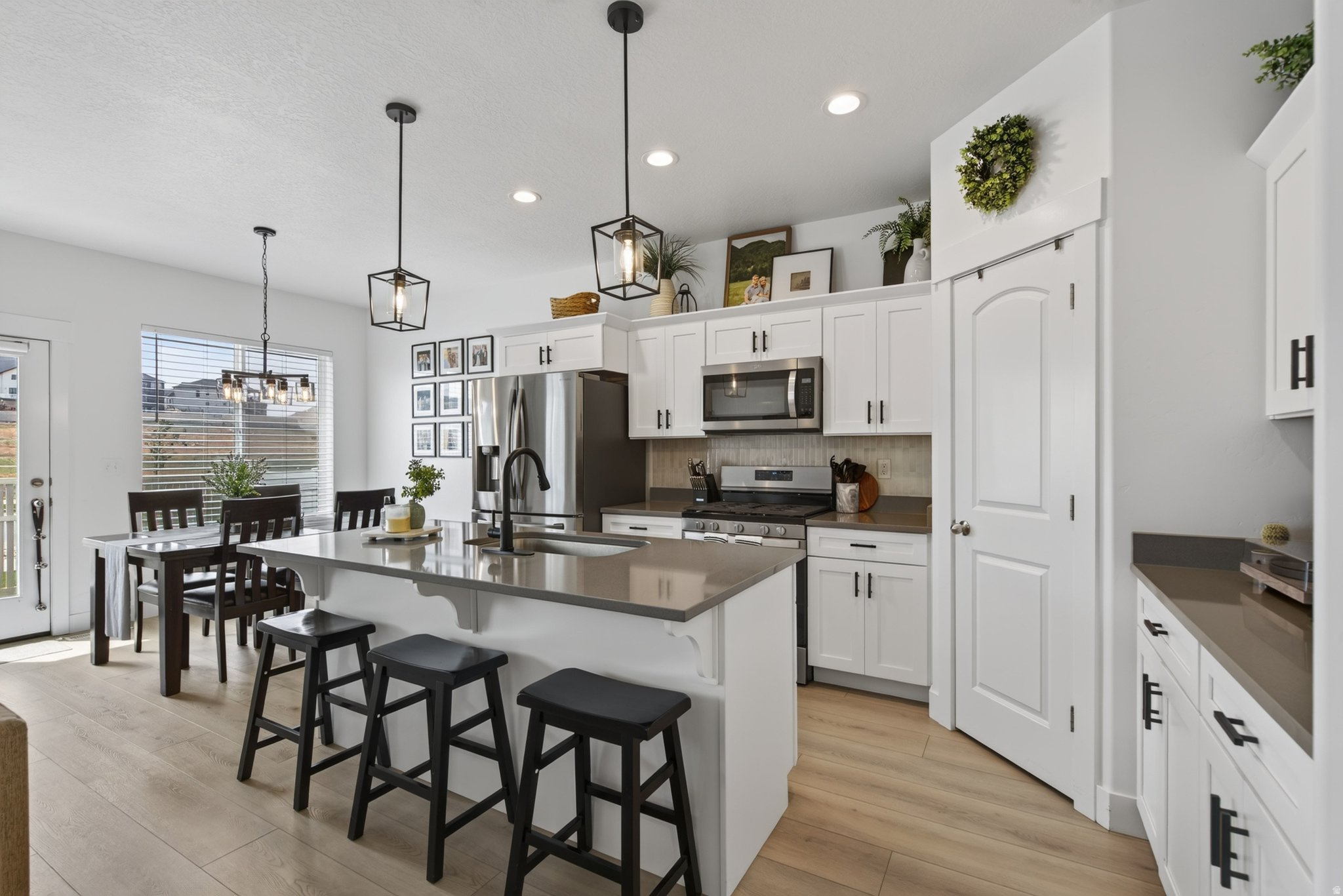 RIDGE - Residential