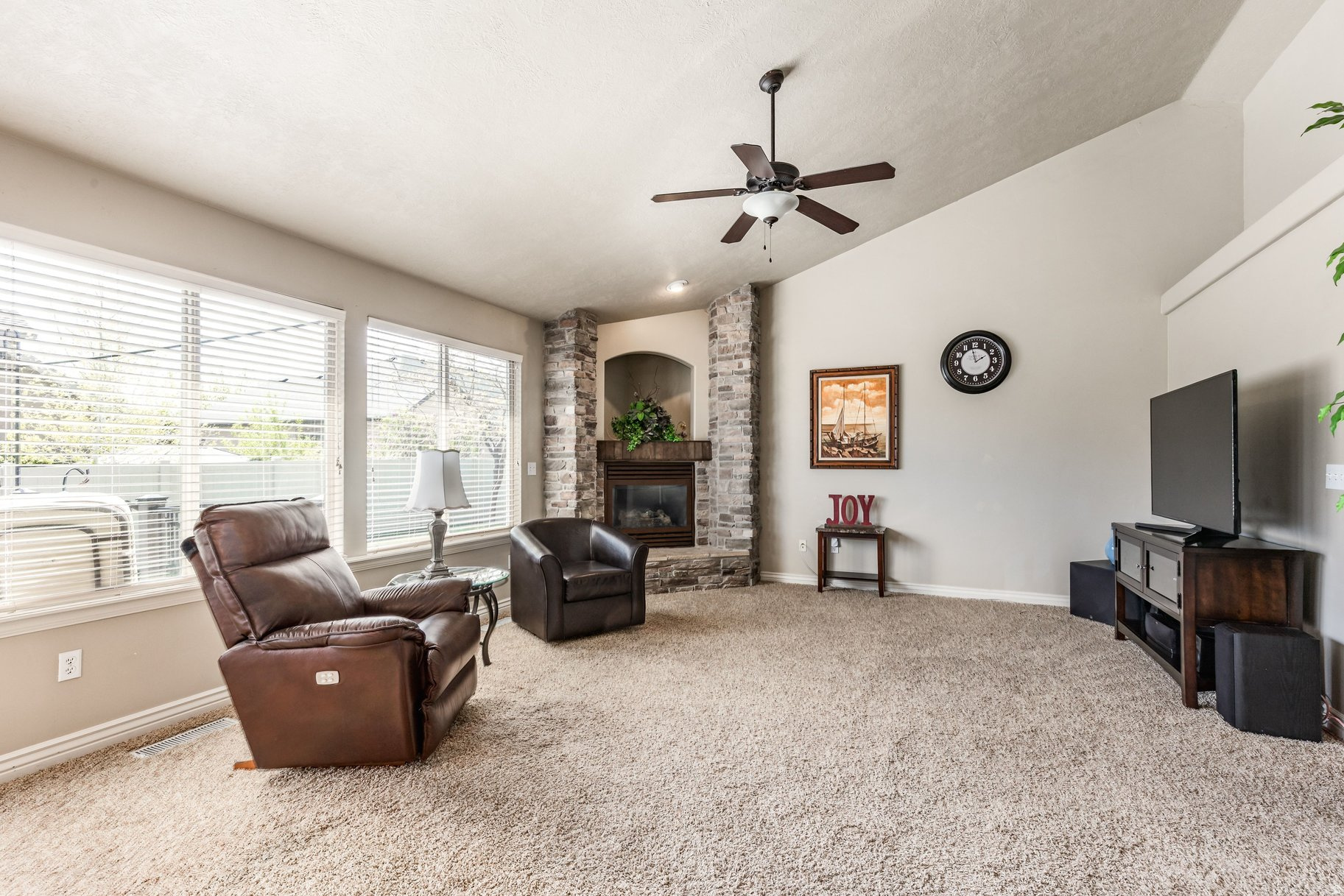 HERITAGE FARMS - Residential
