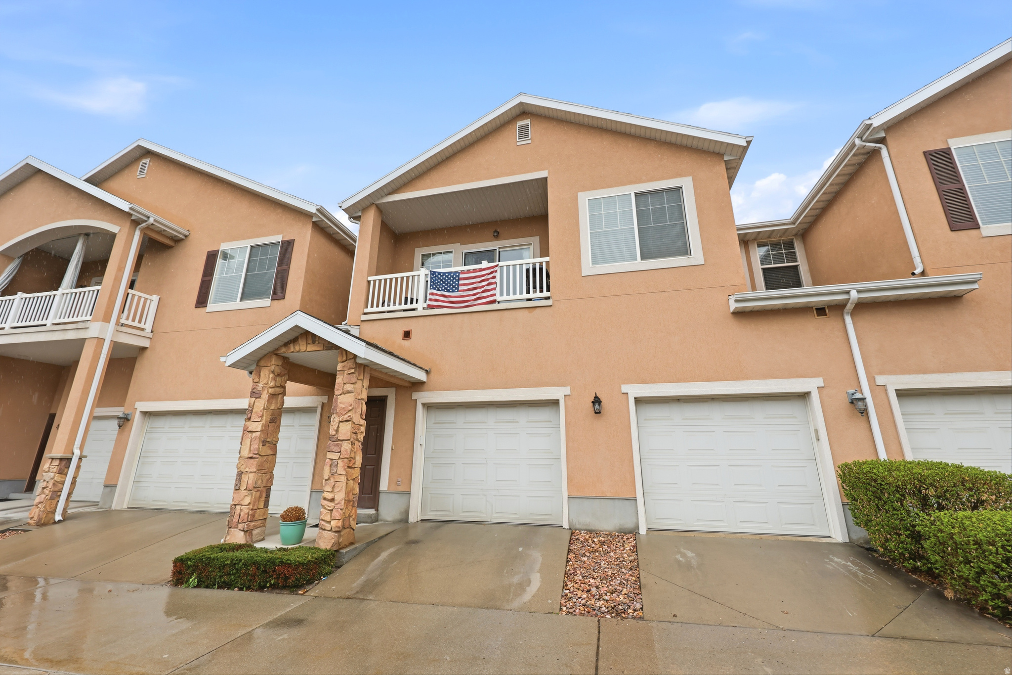 SUNRIDGE HILLS - Residential
