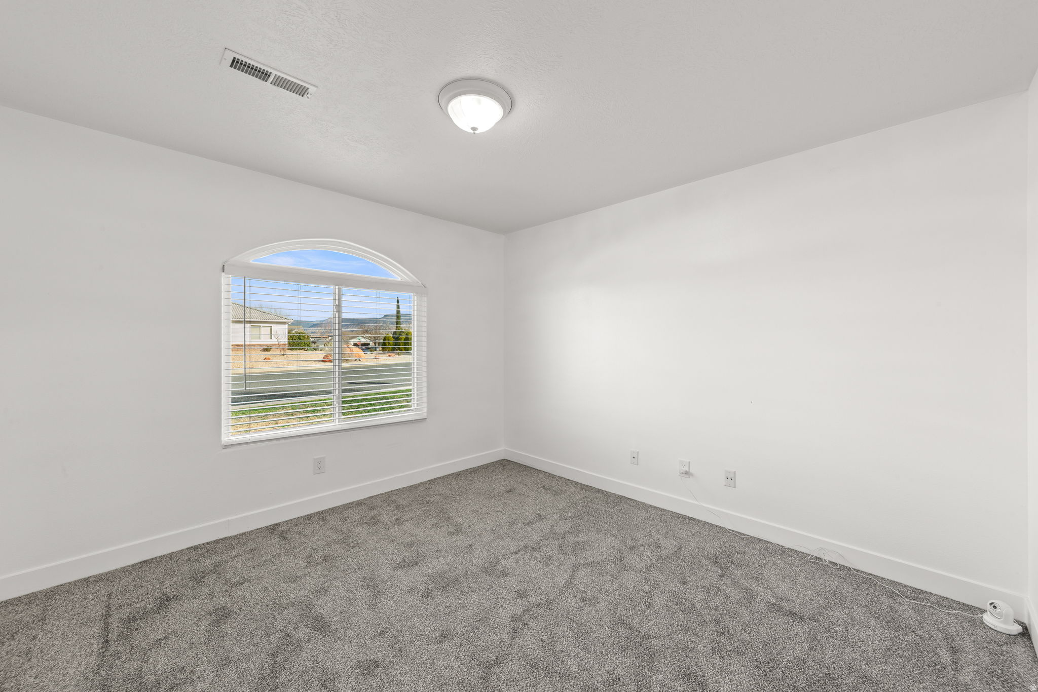 RIVER VIEW EST 4 - Residential