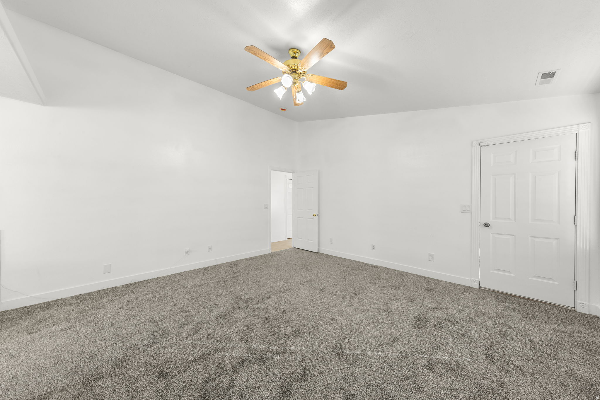 RIVER VIEW EST 4 - Residential