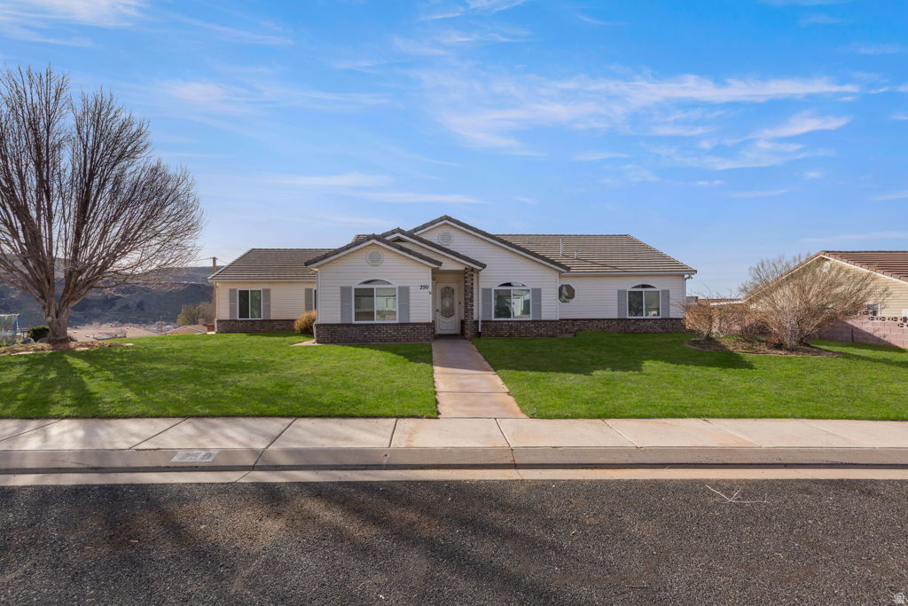RIVER VIEW EST 4 - Residential