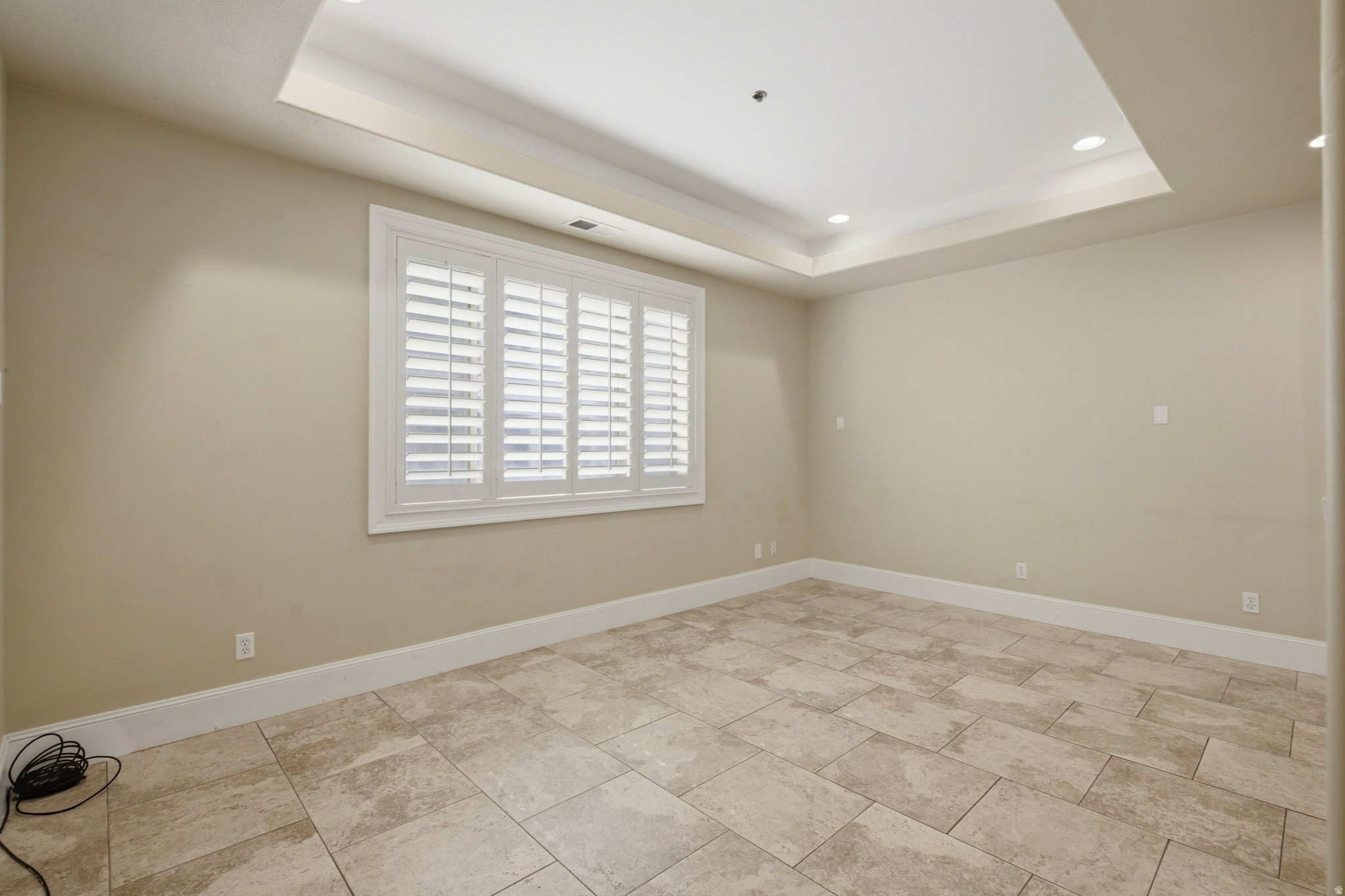 ARBORS ON THE AVENUE - Residential
