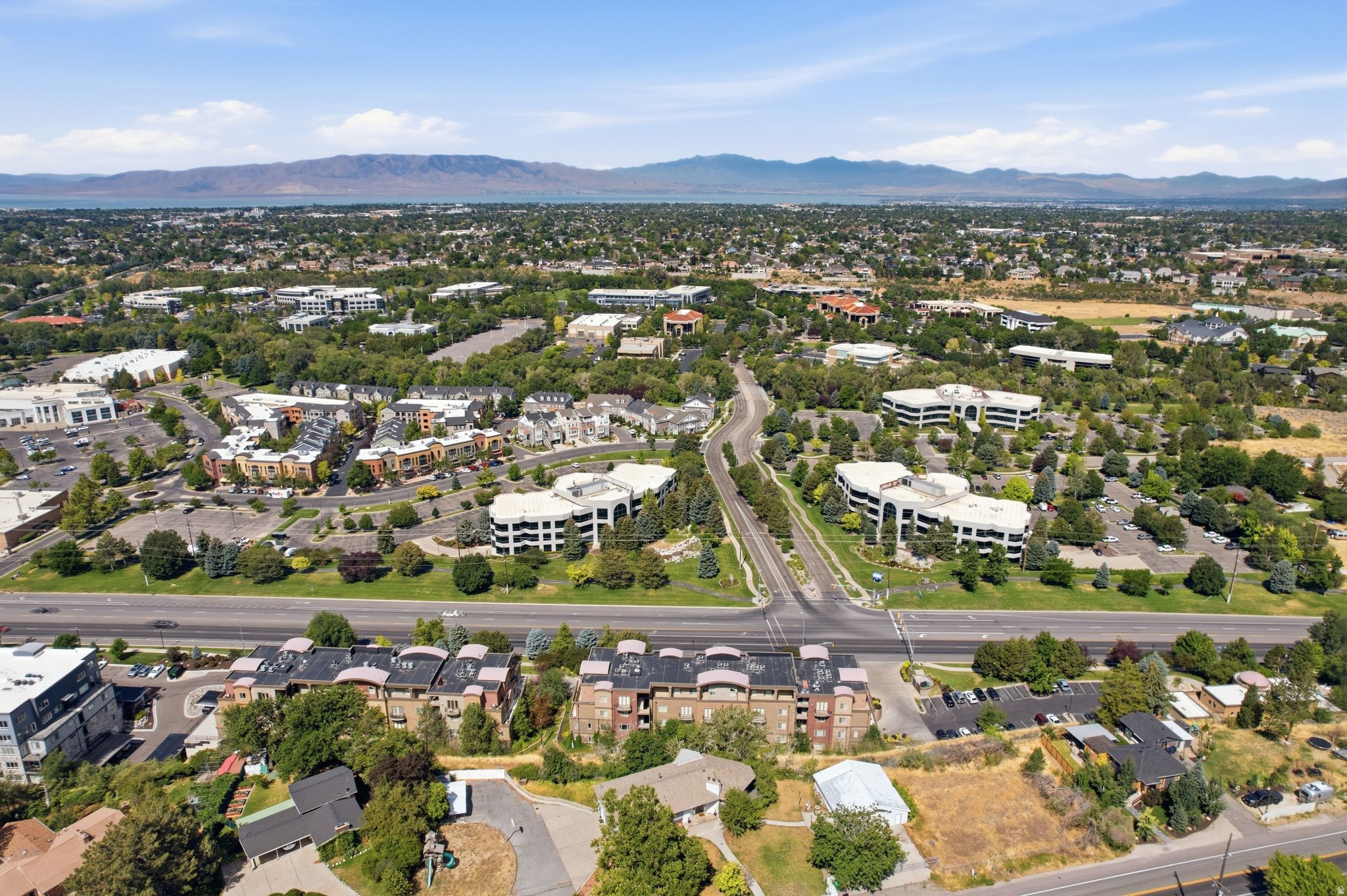ARBORS ON THE AVENUE - Residential