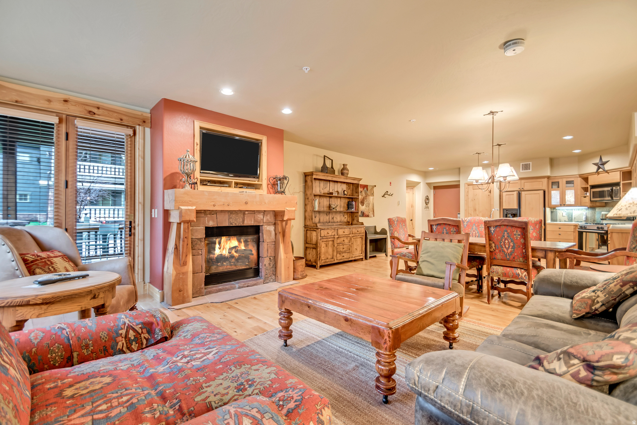 LODGES AT DEERVALLEY - Residential