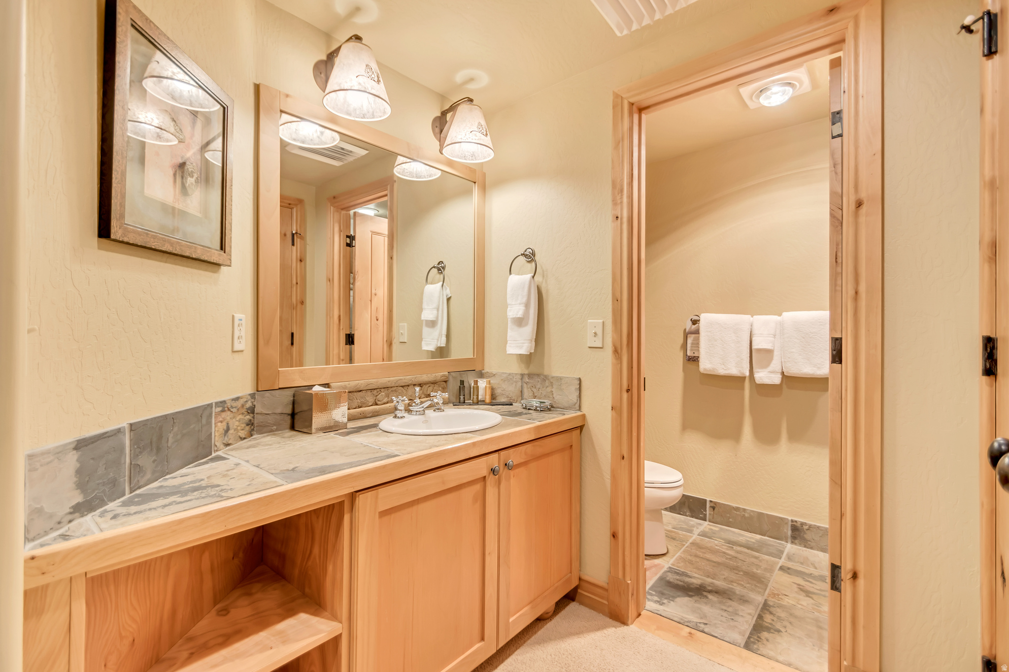 LODGES AT DEERVALLEY - Residential