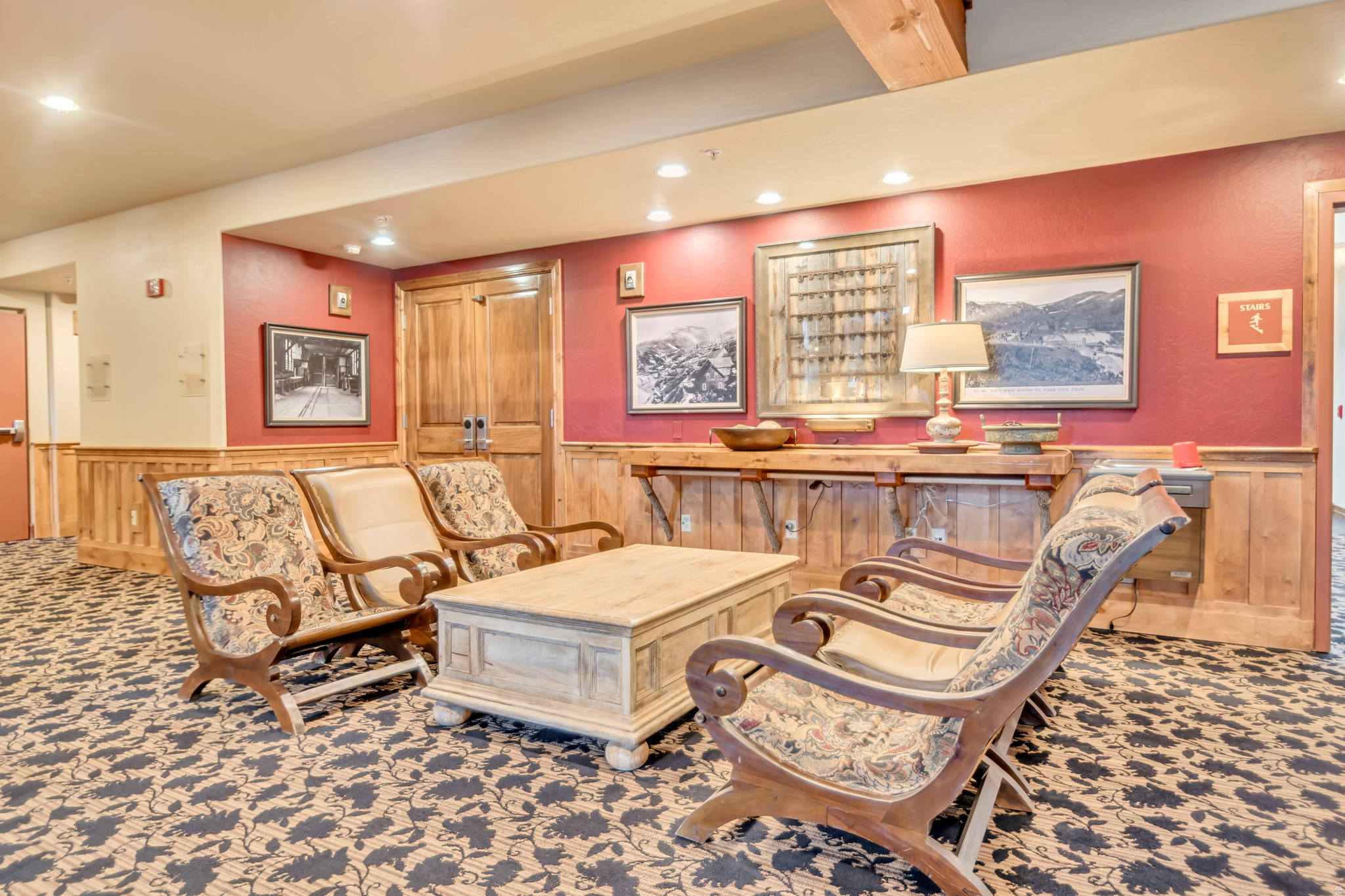 LODGES AT DEERVALLEY - Residential