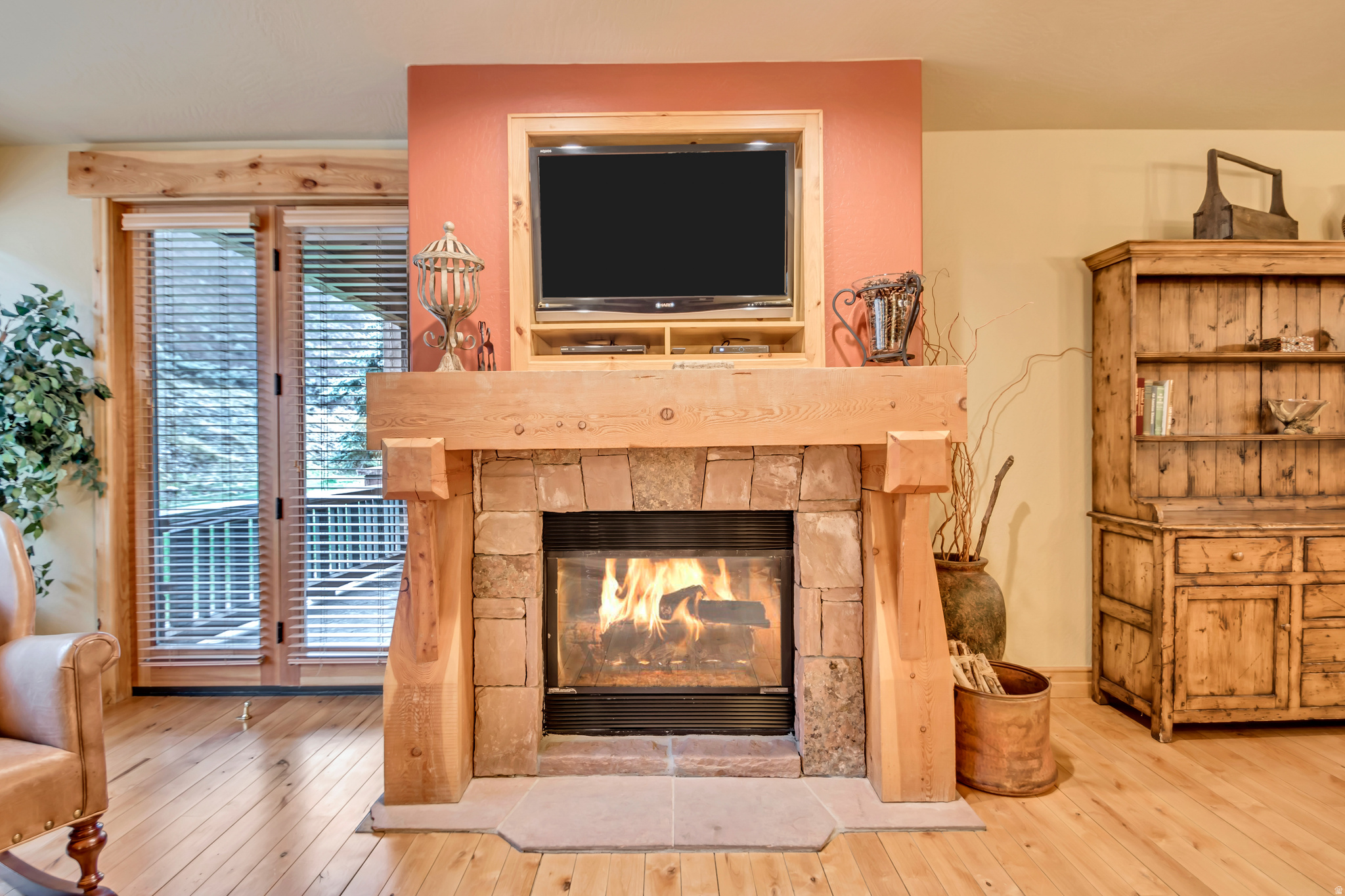 LODGES AT DEERVALLEY - Residential