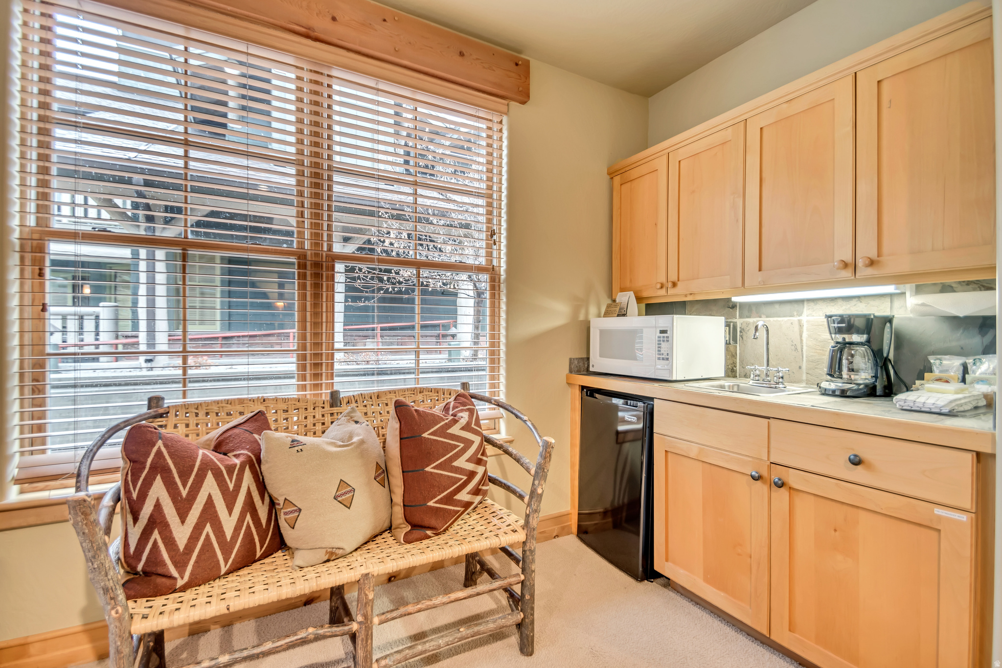 LODGES AT DEERVALLEY - Residential