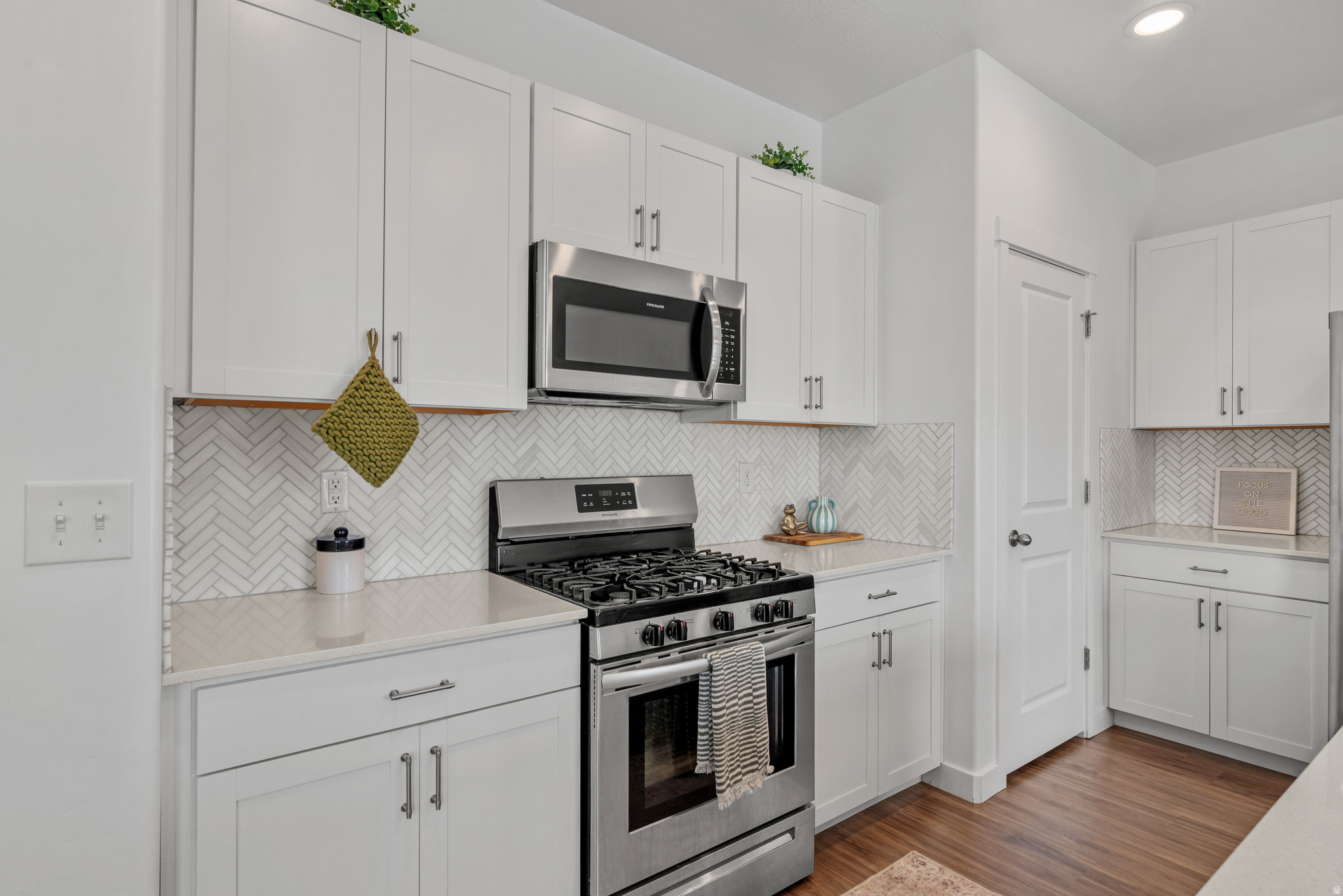 SOUTH HILLS - Residential