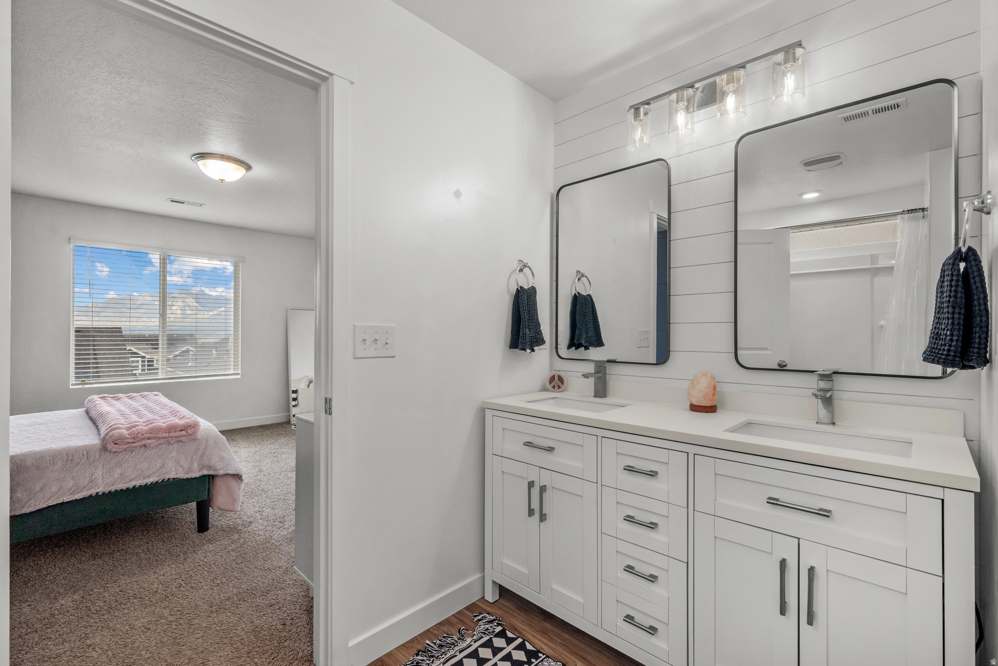 SOUTH HILLS - Residential