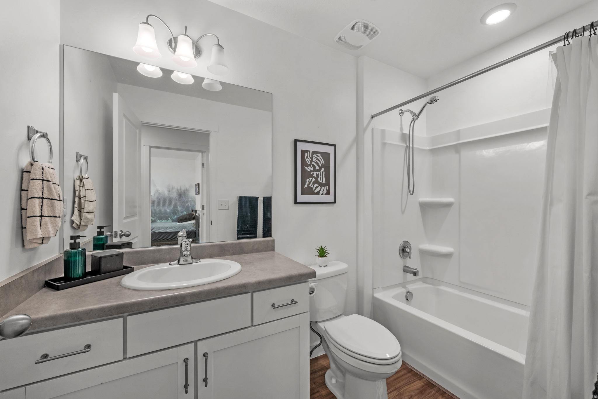 SOUTH HILLS - Residential