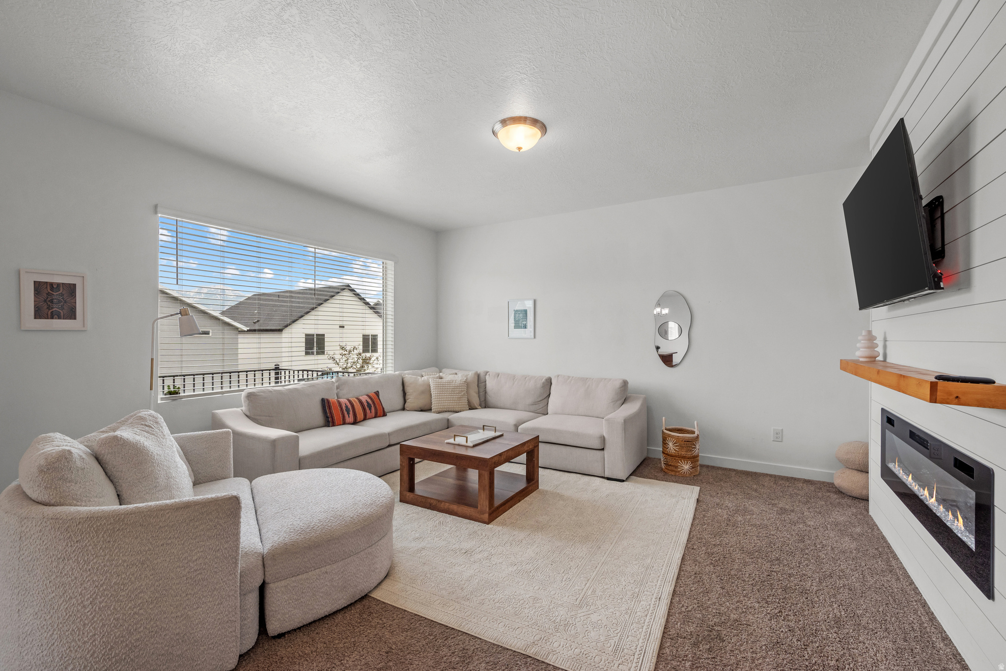 SOUTH HILLS - Residential